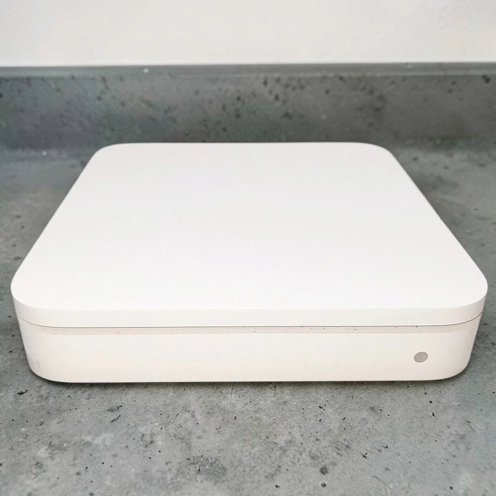 Apple AirPort Extreme A1354 802.11n Dual Band Wi-Fi Base Station No Charger